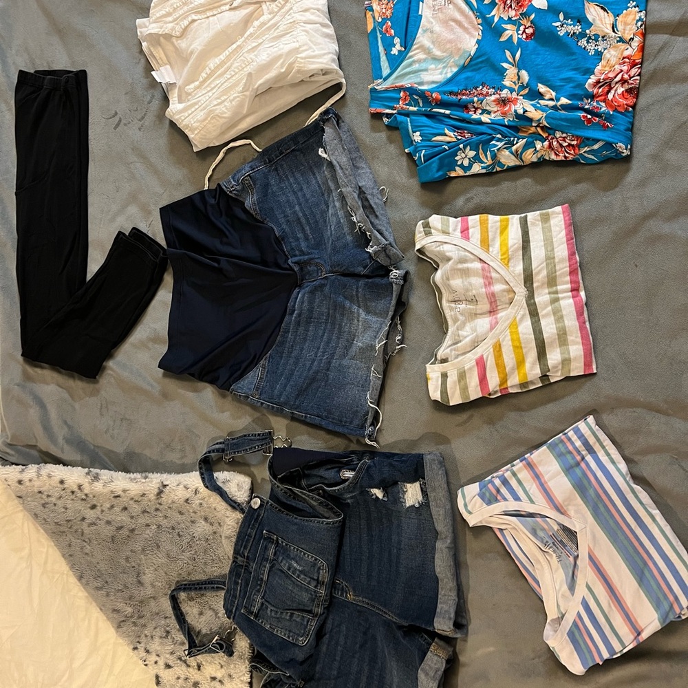 Maternity Bundle! A little bit of everything to start dressing your bump!